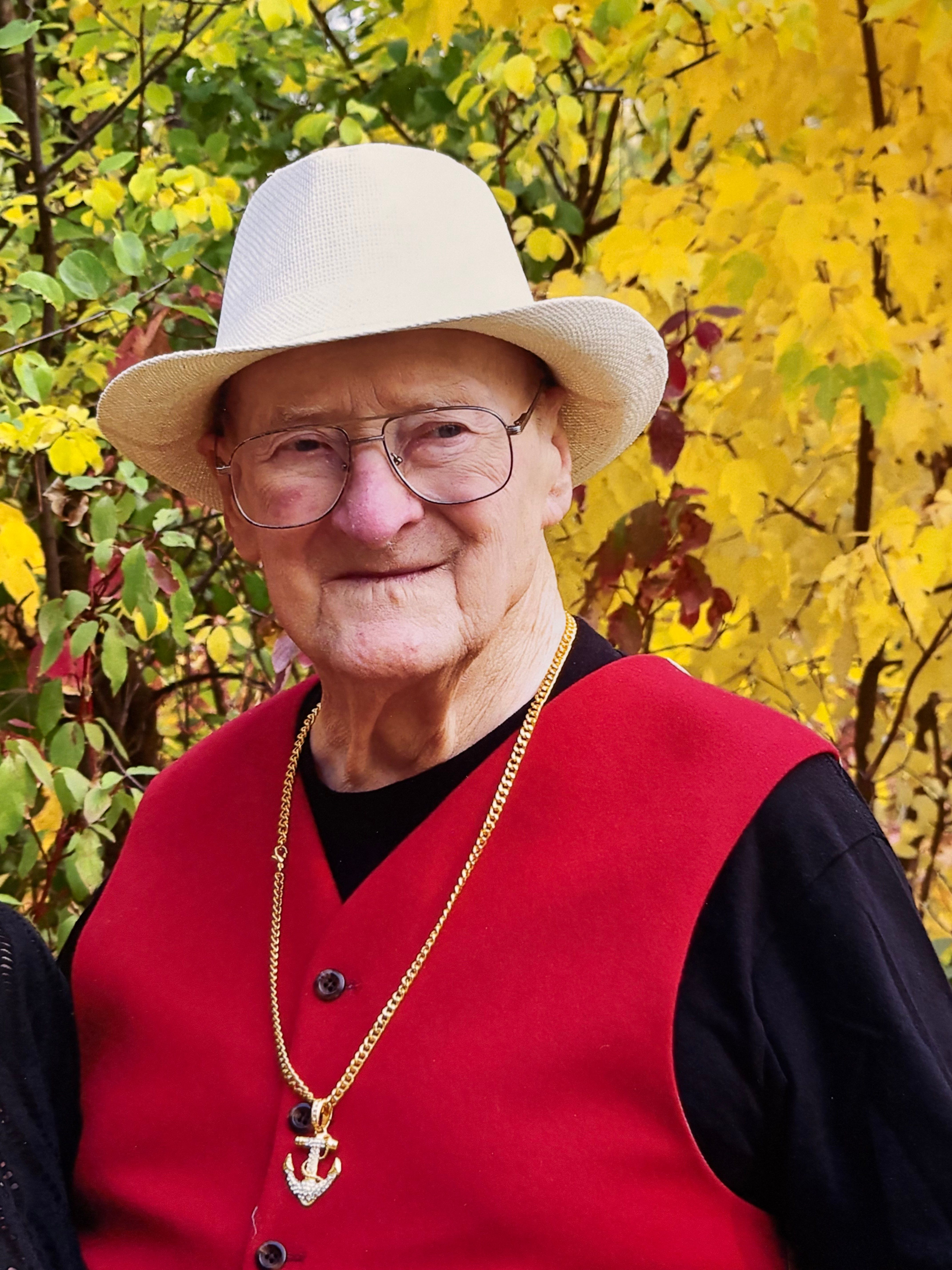 Gordon "Dennis" Hastings